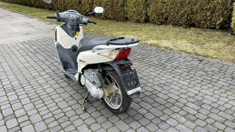 Honda SH (14KM) - 4 900  PLN, 2006 - Bliżyn - wyprzedaż | Autoria.pl