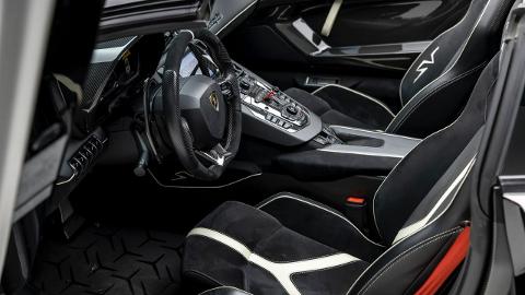 Lamborghini Aventador (750KM) - 2 499 000  PLN, 2017 - Mikołów - wyprzedaż | Autoria.pl