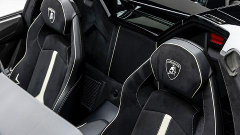 Lamborghini Aventador (750KM) - 2 499 000  PLN, 2017 - Mikołów - wyprzedaż | Autoria.pl