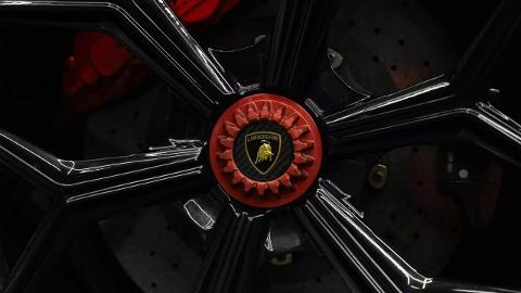 Lamborghini Aventador (740KM) - 1 799 000  PLN, 2017 - Mikołów - wyprzedaż | Autoria.pl