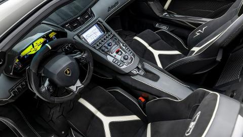 Lamborghini Aventador (750KM) - 2 499 000  PLN, 2017 - Mikołów - wyprzedaż | Autoria.pl