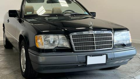 Mercedes-Benz Klasa E W124  (217KM) - 67 900  PLN, 1995 - Katowice - wyprzedaż | Autoria.pl
