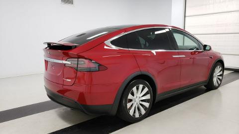 Tesla Model X (275KM) -  376 500  PLN, 2020 - Katowice - wyprzedaż | Autoria.pl