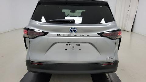 Toyota Sienna III  (245KM) -  184 100  PLN, 2023 - Mikołów - wyprzedaż | Autoria.pl