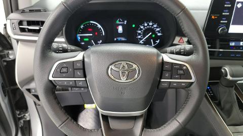 Toyota Sienna III  (245KM) -  184 100  PLN, 2023 - Mikołów - wyprzedaż | Autoria.pl