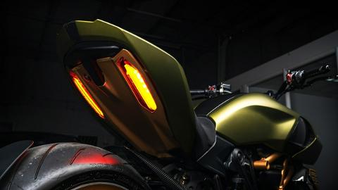 Ducati Diavel (157KM) -  455 000  PLN, 2021 - Mikołów - wyprzedaż | Autoria.pl