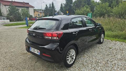 Kia Rio III  (100KM) - 47 800  PLN, 2017 - Nowy Sącz - wyprzedaż | Autoria.pl