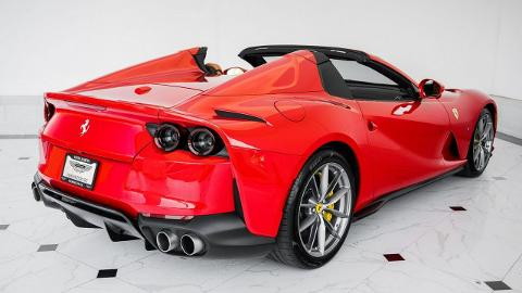 Ferrari inny (789KM) - 26 072 820  PLN, 2022 - Mikołów - wyprzedaż | Autoria.pl