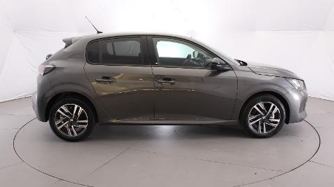 Peugeot 208 1.2 PureTech Allure Pack S&S (102KM) - 81 990  PLN, 2023 - Grębów - wyprzedaż | Autoria.pl