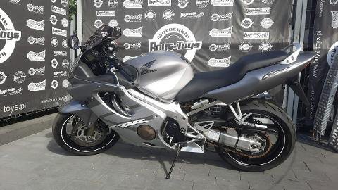 Honda CBR (109KM) - 13 900  PLN, 2006 - Barlinek - wyprzedaż | Autoria.pl