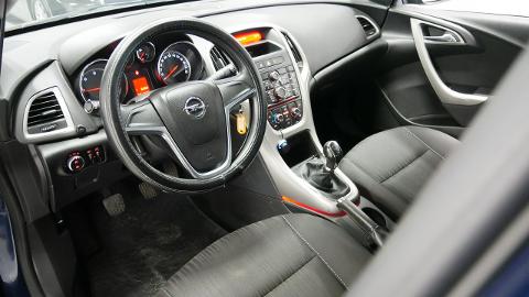 Opel Astra J  (110KM) - 19 900  PLN, 2011 - Długołęka - wyprzedaż | Autoria.pl