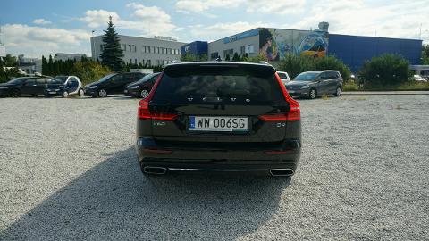 Volvo V60 II  (190KM) - 99 900  PLN, 2020 - Poznań - wyprzedaż | Autoria.pl