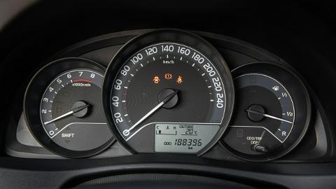Toyota Auris II  (99KM) - 40 900  PLN, 2016 - Lipsko - wyprzedaż | Autoria.pl