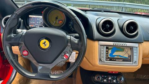 Ferrari California (483KM) -  408 000  PLN, 2014 - Katowice - wyprzedaż | Autoria.pl