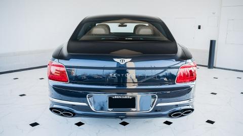 Bentley Continental Flying Spur (410KM) -  820 000  PLN, 2022 - Katowice - wyprzedaż | Autoria.pl