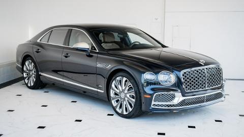 Bentley Continental Flying Spur (410KM) -  820 000  PLN, 2022 - Katowice - wyprzedaż | Autoria.pl