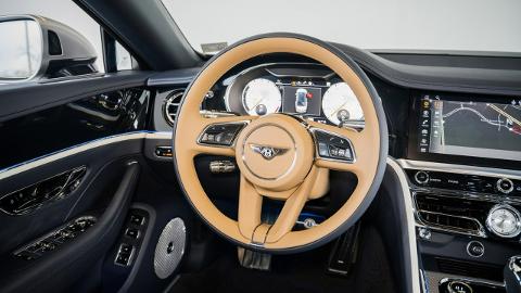 Bentley Continental Flying Spur (410KM) -  820 000  PLN, 2022 - Katowice - wyprzedaż | Autoria.pl