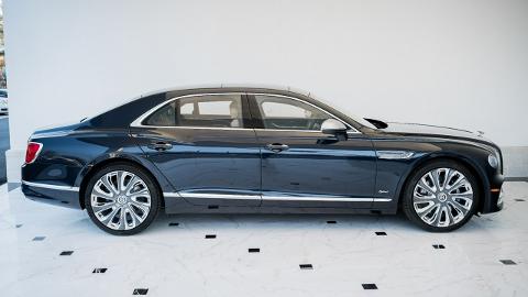 Bentley Continental Flying Spur (410KM) -  820 000  PLN, 2022 - Katowice - wyprzedaż | Autoria.pl