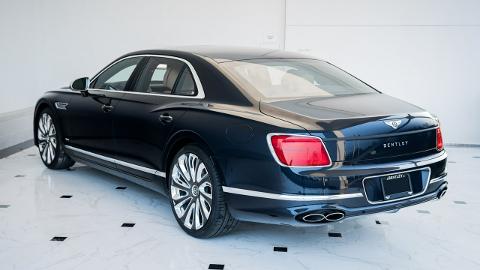 Bentley Continental Flying Spur (410KM) -  820 000  PLN, 2022 - Katowice - wyprzedaż | Autoria.pl