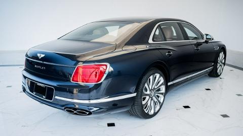 Bentley Continental Flying Spur (410KM) -  820 000  PLN, 2022 - Katowice - wyprzedaż | Autoria.pl