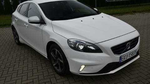 Volvo V40 II  (110KM) - 44 900  PLN, 2015 - Kutno - wyprzedaż | Autoria.pl