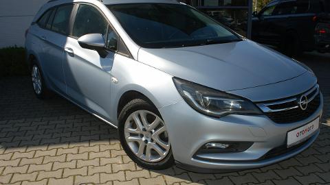 Opel Astra K  (110KM) - 34 800  PLN, 2016 - Dębica - wyprzedaż | Autoria.pl