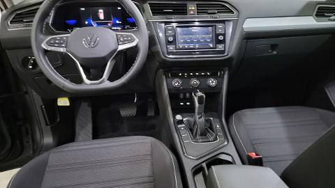 Volkswagen Tiguan II  (184KM) - 14 600  PLN, 2023 - Katowice - wyprzedaż | Autoria.pl