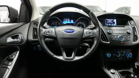 Ford Focus Mk3  (95KM) - 34 900  PLN, 2017 - Długołęka - wyprzedaż | Autoria.pl