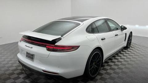 Porsche Panamera (443KM) -  219 000  PLN, 2020 - Katowice - wyprzedaż | Autoria.pl