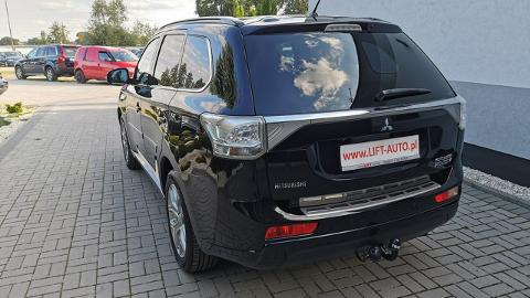 Mitsubishi Outlander III  (121KM) - 64 900  PLN, 2014 - Strzegom - wyprzedaż | Autoria.pl