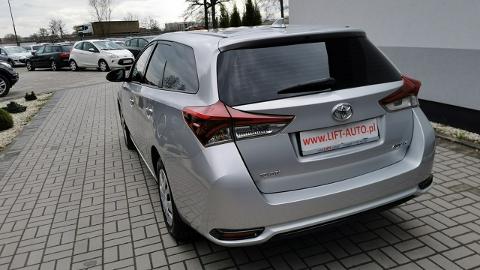 Toyota Auris II  (132KM) - 49 900  PLN, 2015 - Strzegom - wyprzedaż | Autoria.pl