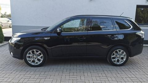 Mitsubishi Outlander III  (121KM) - 64 900  PLN, 2014 - Strzegom - wyprzedaż | Autoria.pl