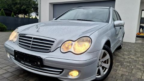 Mercedes-Benz Klasa C W203  (143KM) - 17 990  PLN, 2006 - Śrem - wyprzedaż | Autoria.pl