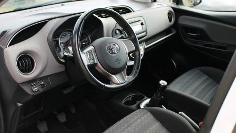 Toyota Yaris III  (69KM) - 39 800  PLN, 2017 - Harklowa - wyprzedaż | Autoria.pl