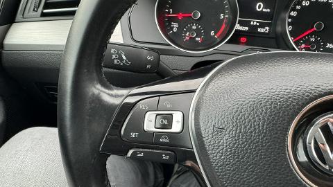 Volkswagen Passat B8  (150KM) - 57 900  PLN, 2017 - Kamienna Góra - wyprzedaż | Autoria.pl