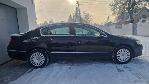 Volkswagen Passat B6  (150KM) - 18 990  PLN, 2007 - Śrem - wyprzedaż | Autoria.pl