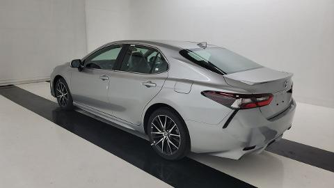 Toyota Camry IX  (203KM) - 87 000  PLN, 2024 - Katowice - wyprzedaż | Autoria.pl