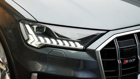 Audi SQ7 (507KM) -  498 750  PLN, 2022 - Kielce - wyprzedaż | Autoria.pl