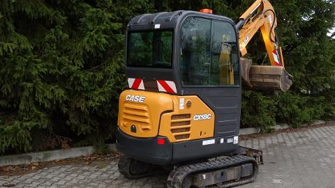 Case CX18C - 89 000  PLN, 2018 - Góra Kalwaria - wyprzedaż | Autoria.pl