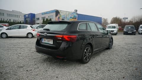 Toyota Avensis III  (143KM) - 55 800  PLN, 2018 - Poznań - wyprzedaż | Autoria.pl