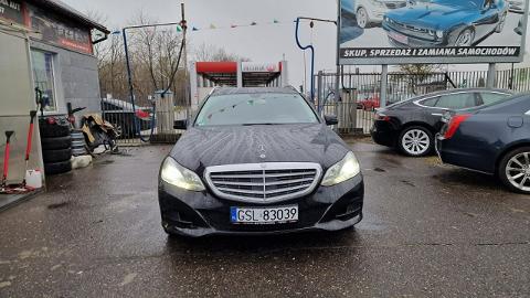 Mercedes-Benz Klasa E W212  (170KM) - 65 990  PLN, 2015 - Słupsk - wyprzedaż | Autoria.pl