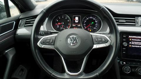 Volkswagen Passat B8  (190KM) - 94 500  PLN, 2019 - Katowice - wyprzedaż | Autoria.pl