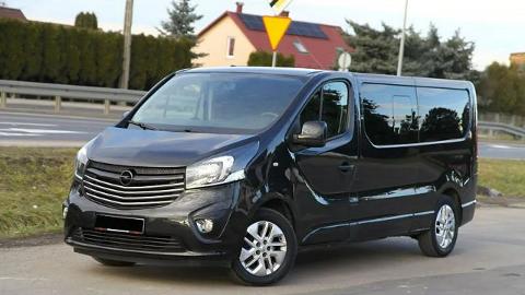 Opel Vivaro II  (145KM) - 76 900  PLN, 2017 - Dojazdów - wyprzedaż | Autoria.pl
