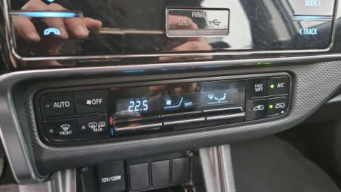 Toyota Auris II  (90KM) - 47 600  PLN, 2018 - Janki - wyprzedaż | Autoria.pl
