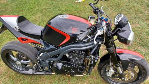 Triumph Street Triple (107KM) - 20 999  PLN, 2005 - Gdańsk - wyprzedaż | Autoria.pl