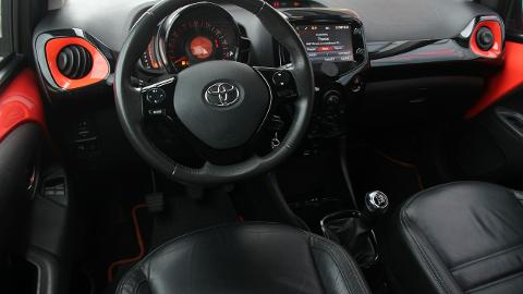 Toyota Aygo II  (68KM) - 29 990  PLN, 2014 - Mysłowice - wyprzedaż | Autoria.pl