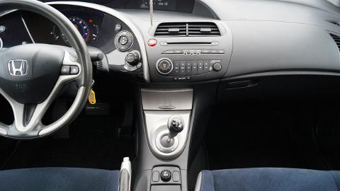 Honda Civic VIII  (140KM) - 26 900  PLN, 2008 - Goczałkowice-Zdrój - wyprzedaż | Autoria.pl