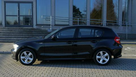 BMW Seria  1 E81/E82/E87/E88  (116KM) - 19 900  PLN, 2010 - Dojazdów - wyprzedaż | Autoria.pl