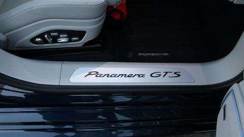 Porsche Panamera (460KM) -  499 900  PLN, 2019 - Piotrków Trybunalski - wyprzedaż | Autoria.pl