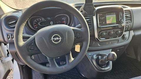 Opel Vivaro (125KM) - 34 500  PLN, 2018 - Kutno - wyprzedaż | Autoria.pl